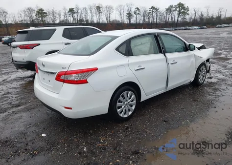 2015 Nissan Sentra Fe+ S/S/Sl/Sr/Sv z USA, uszkodzony, nr VIN 3N1AB7AP8FL669196